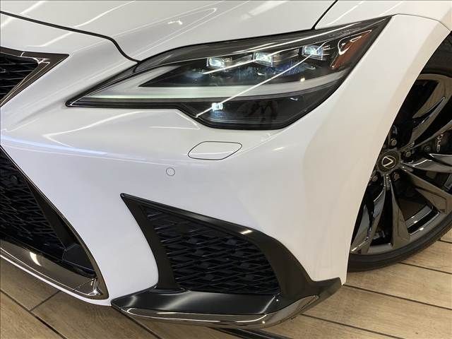 TOYOTA LEXUS LS500 2021 Image 31