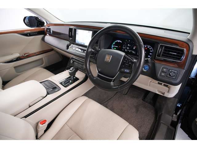 TOYOTA CENTURY 2019 Image 31