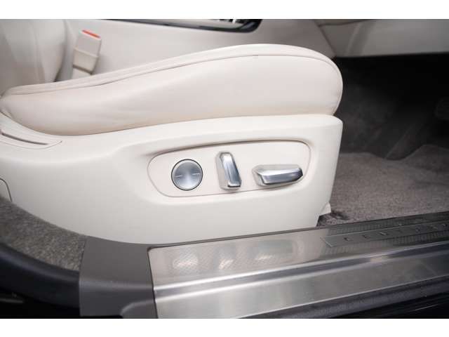 TOYOTA CENTURY 2019 Image 31