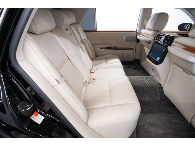 TOYOTA CENTURY 2019 Image 31