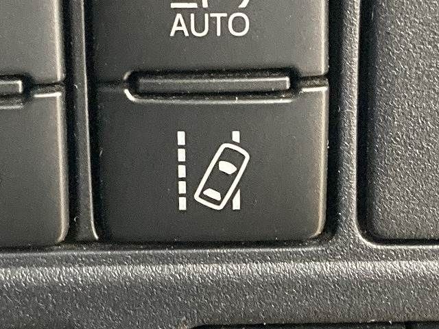 TOYOTA VOXY 2019 Image 31