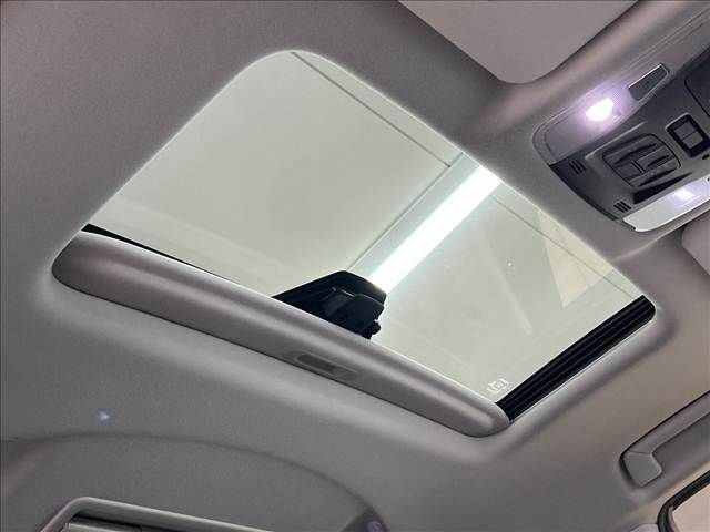 TOYOTA VELLFIRE 2017 Image 31