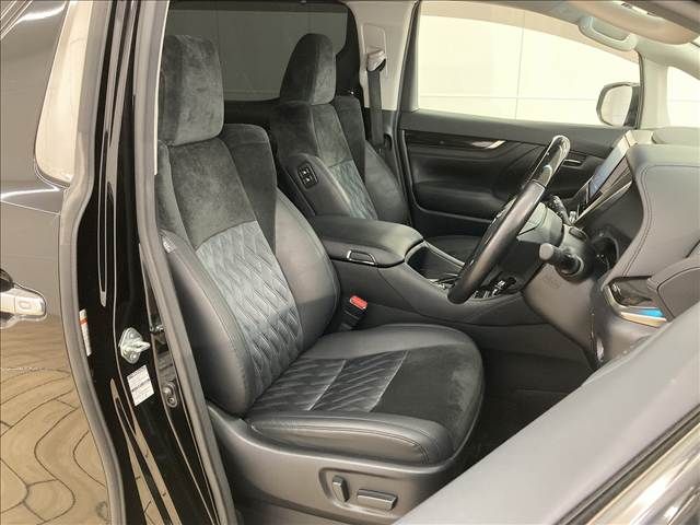 TOYOTA VELLFIRE 2017 Image 31