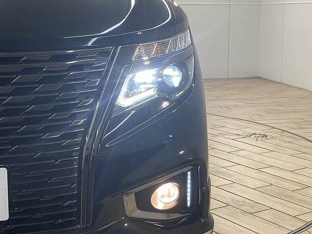 NISSAN ELGRAND 2020 Image 31
