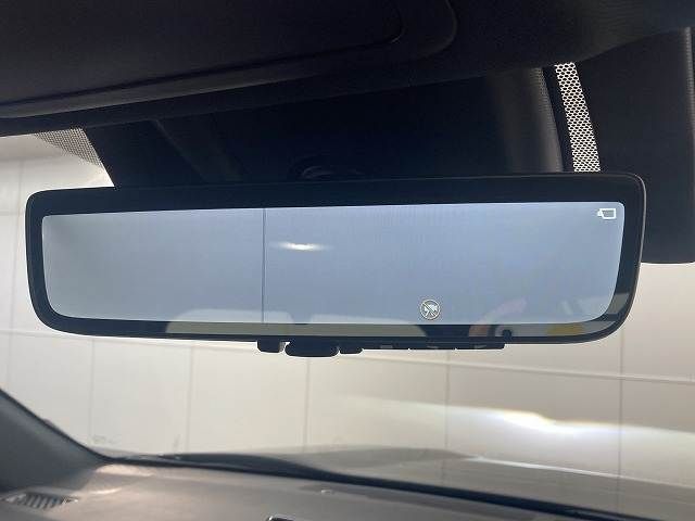 TOYOTA RAV4 PHV 2023 Image 31