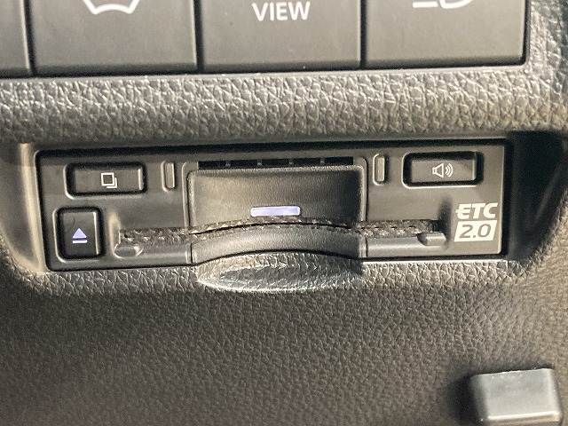 TOYOTA RAV4 PHV 2023 Image 31