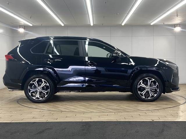TOYOTA RAV4 PHV 2023 Image 31
