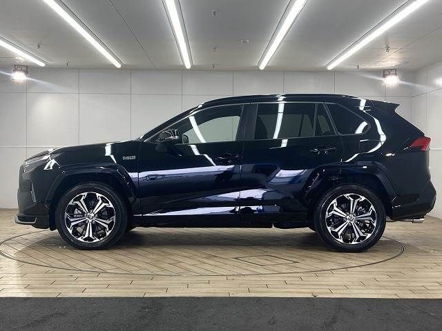 TOYOTA RAV4 PHV 2023 Image 31