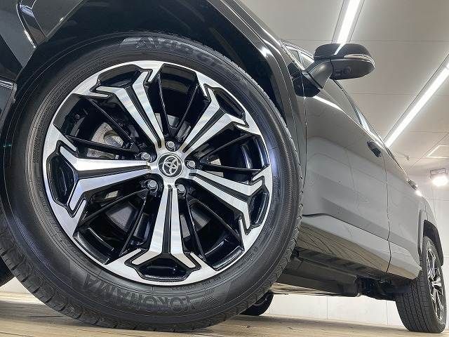 TOYOTA RAV4 PHV 2023 Image 31