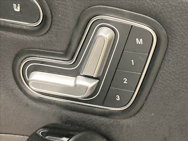 MERCEDES BENZ A CLAS 2018 Image 31