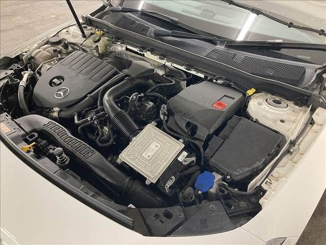 MERCEDES BENZ A CLAS 2018 Image 31