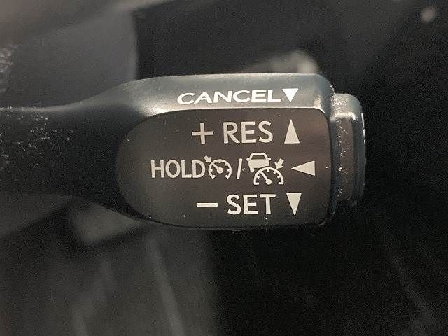 TOYOTA PRIUS PHV 2017 Image 31