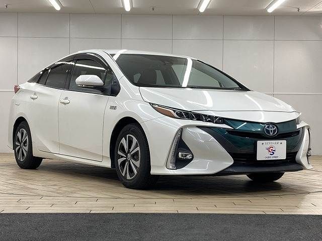 TOYOTA PRIUS PHV 2017 Image 31