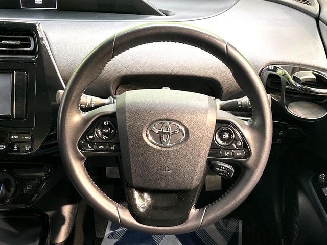 TOYOTA PRIUS 2019 Image 31