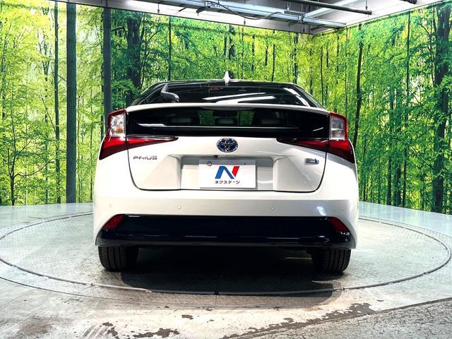 TOYOTA PRIUS 2019 Image 31