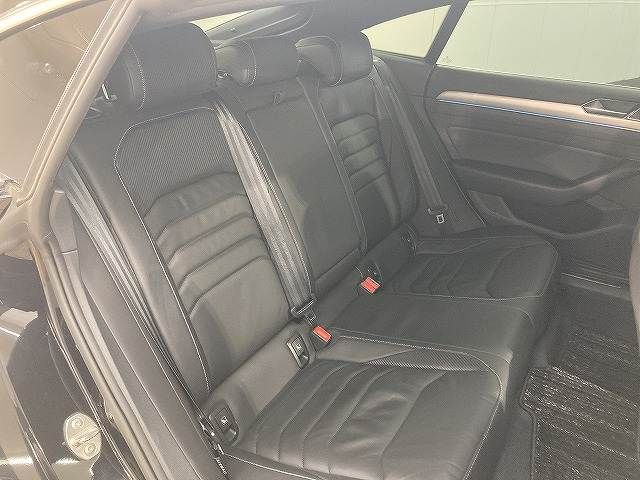 VOLKSWAGEN ARTEON 2018 Image 31