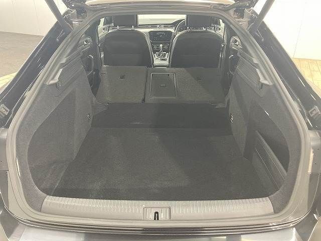 VOLKSWAGEN ARTEON 2018 Image 31