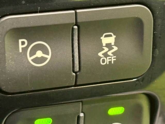 TOYOTA PRIUS 2017 Image 31