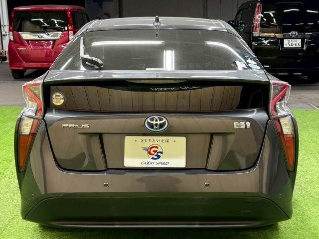 TOYOTA PRIUS 2017 Image 31