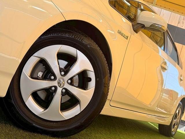 TOYOTA PRIUS 2012 Image 31