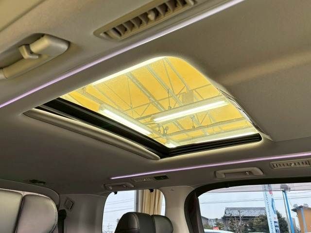 TOYOTA VELLFIRE 2019 Image 31