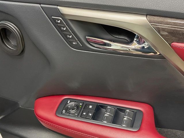 TOYOTA LEXUS RX200T 2017 Image 31