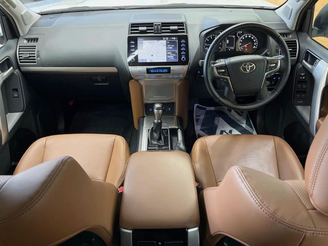 TOYOTA LANDCRUISER PRADO 2022 Image 31