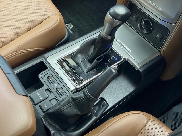 TOYOTA LANDCRUISER PRADO 2022 Image 31