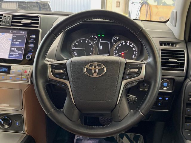 TOYOTA LANDCRUISER PRADO 2022 Image 31