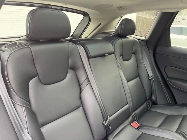 VOLVO XC60 2025 Image 31