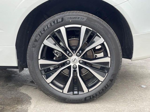 VOLVO XC60 2025 Image 31