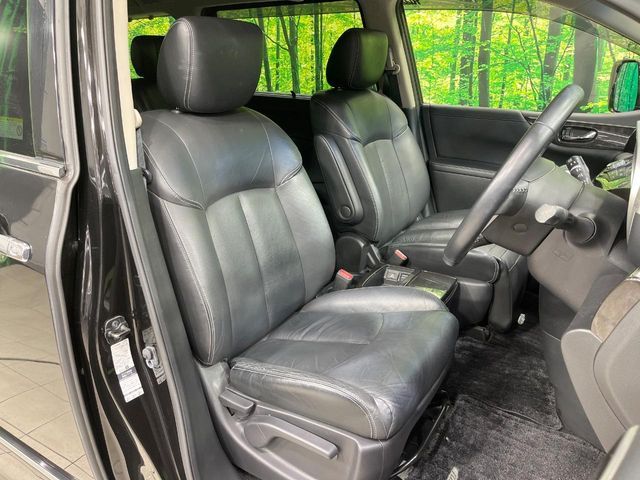 NISSAN ELGRAND 2012 Image 31