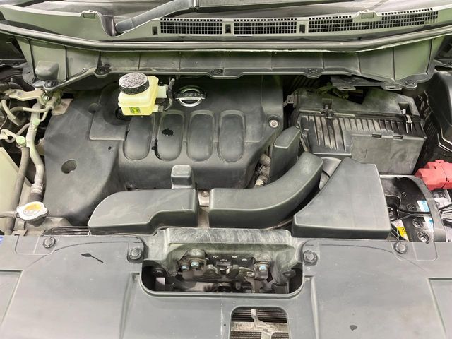 NISSAN ELGRAND 2012 Image 31