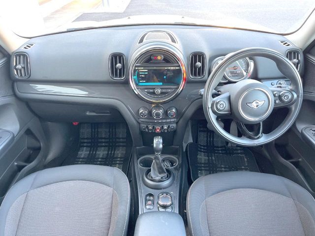 BMW MINI ONE CROSSOV 2018 Image 31