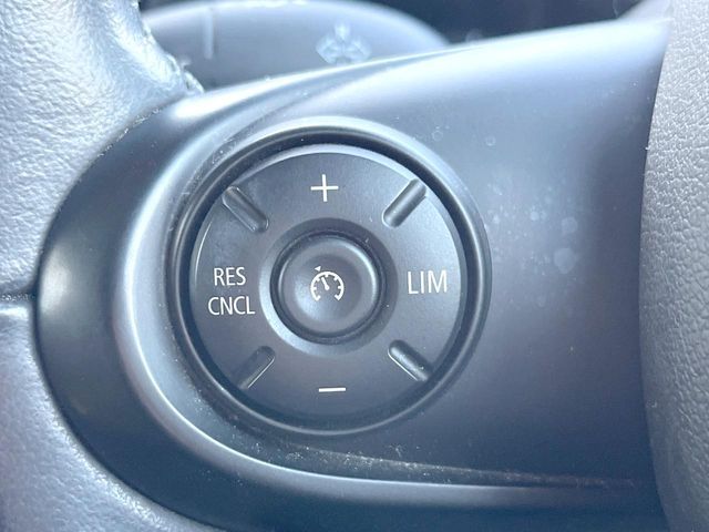 BMW MINI ONE CROSSOV 2018 Image 31