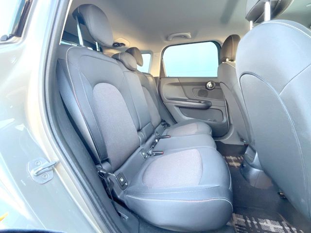 BMW MINI ONE CROSSOV 2018 Image 31