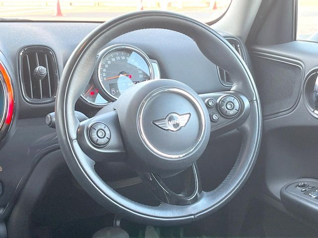 BMW MINI ONE CROSSOV 2018 Image 31