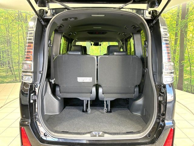 TOYOTA VOXY 2021 Image 31