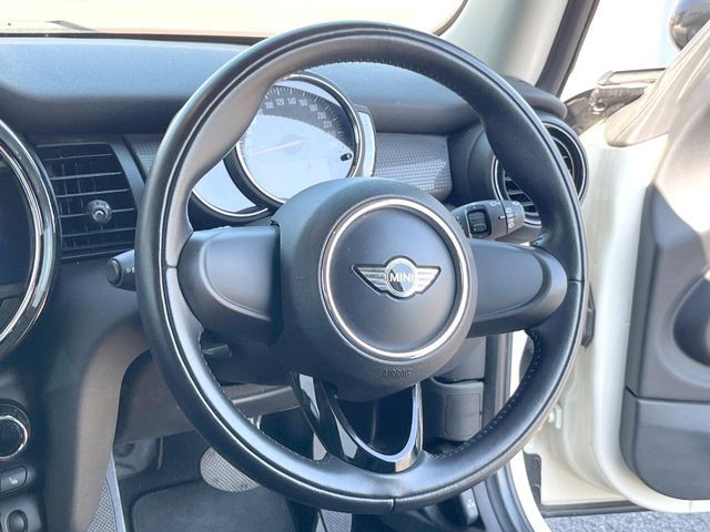 BMW MINI COOPER 2018 Image 31