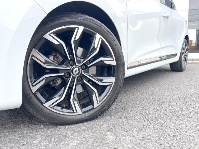 RENAULT LUTECIA 2022 Image 31