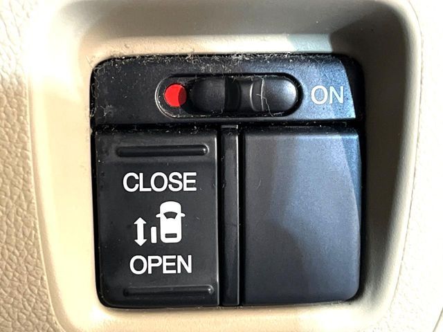 HONDA N BOX 2012 Image 31