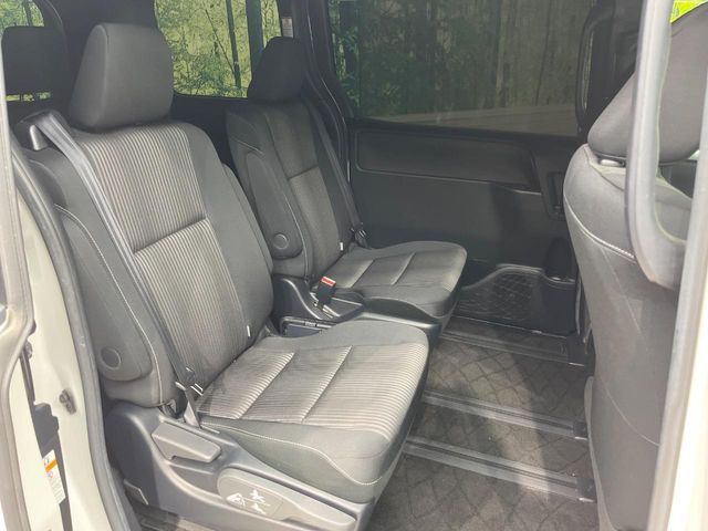 TOYOTA VOXY HYBRID 2020 Image 31