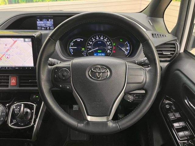 TOYOTA VOXY HYBRID 2020 Image 31