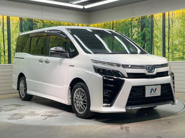 TOYOTA VOXY HYBRID 2020 Image 31