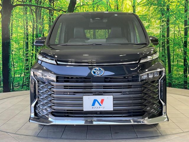 TOYOTA VOXY HYBRID 2023 Image 31