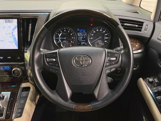 TOYOTA ALPHARD 2019 Image 31