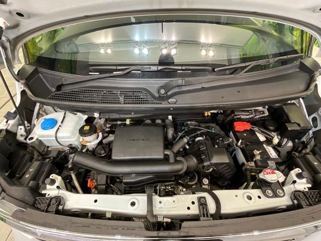 HONDA N BOX CUSTOM 2022 Image 31