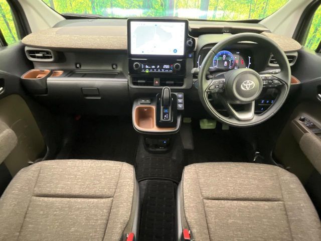 TOYOTA SIENTA HYBRID 2024 Image 31