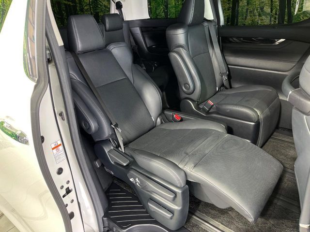 TOYOTA ALPHARD HYBRID 4WD 2021 Image 31