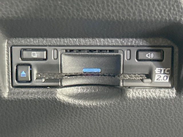 TOYOTA VOXY HYBRID 2025 Image 31